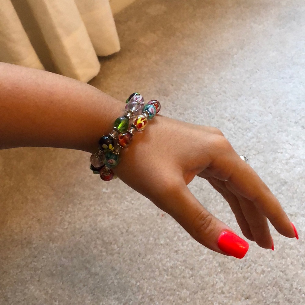 HAND PAINTED BEADED BRACELET
